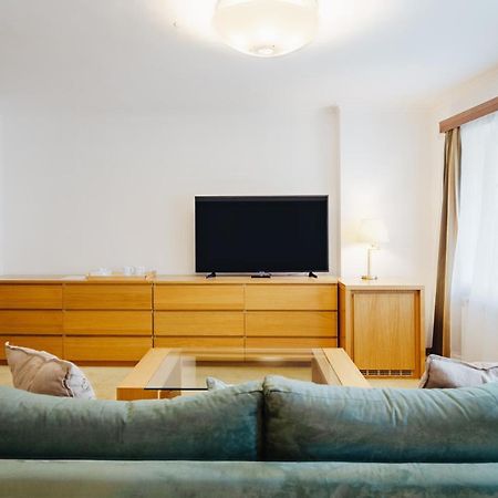 U Cerneho Medveda- At The Black Bear Apartment Praga Exterior foto