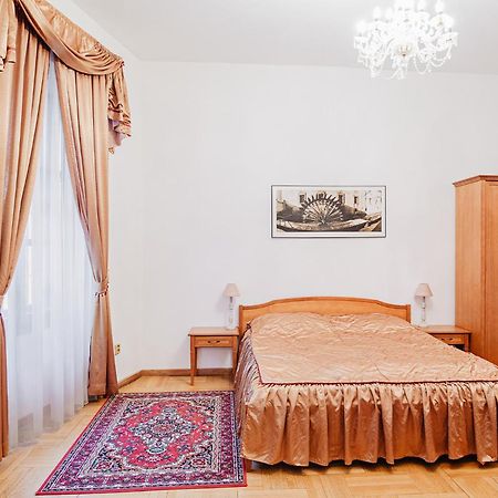 U Cerneho Medveda- At The Black Bear Apartment Praga Exterior foto