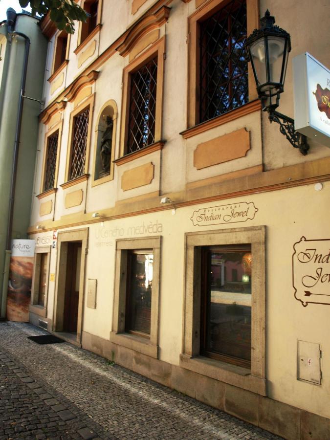 U Cerneho Medveda- At The Black Bear Apartment Praga Exterior foto