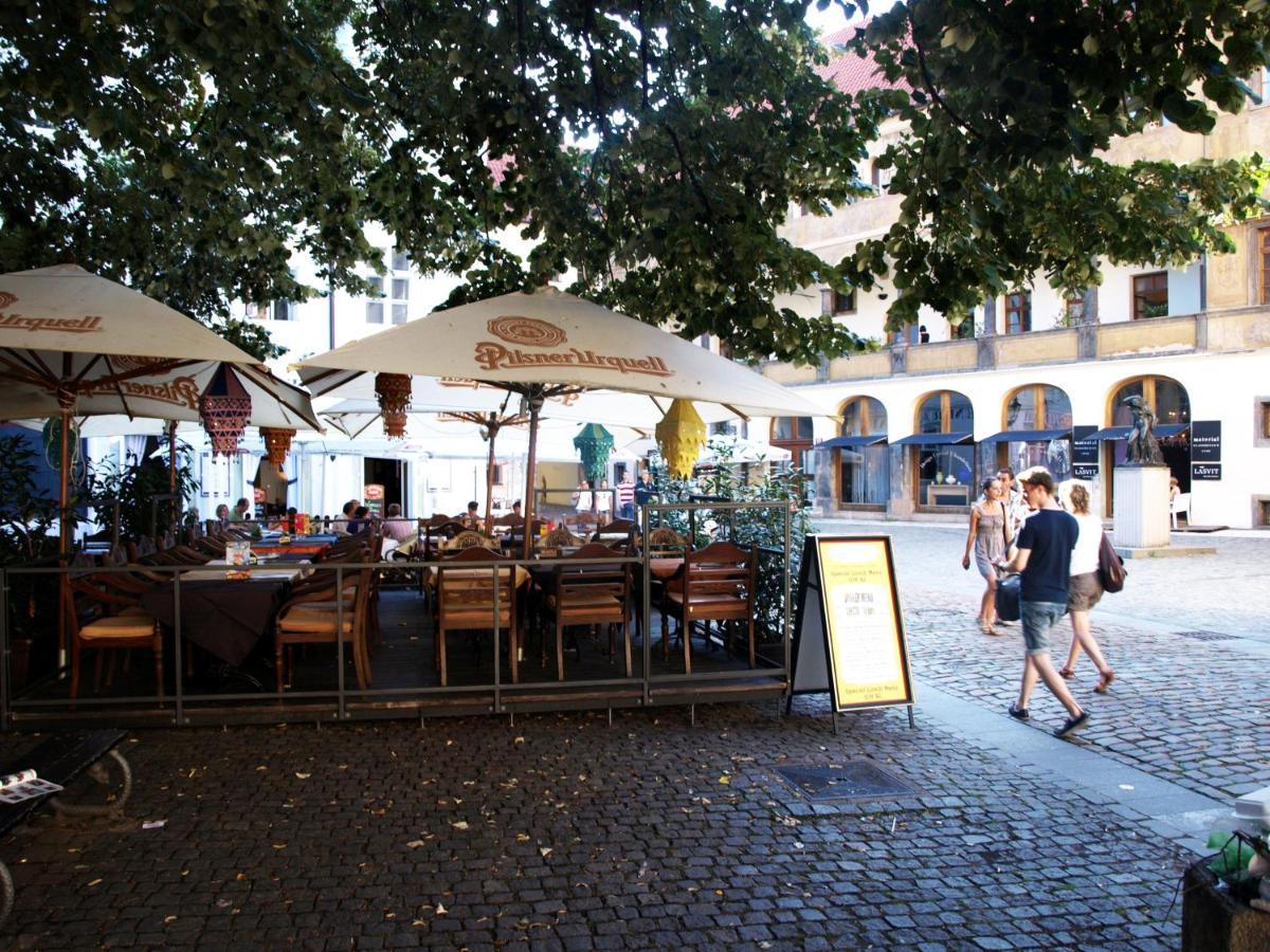 U Cerneho Medveda- At The Black Bear Apartment Praga Exterior foto