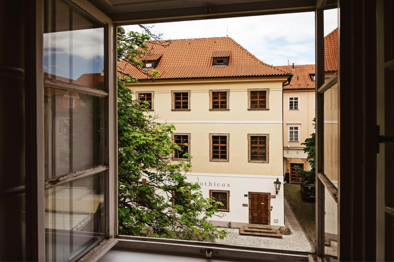 U Cerneho Medveda- At The Black Bear Apartment Praga Exterior foto