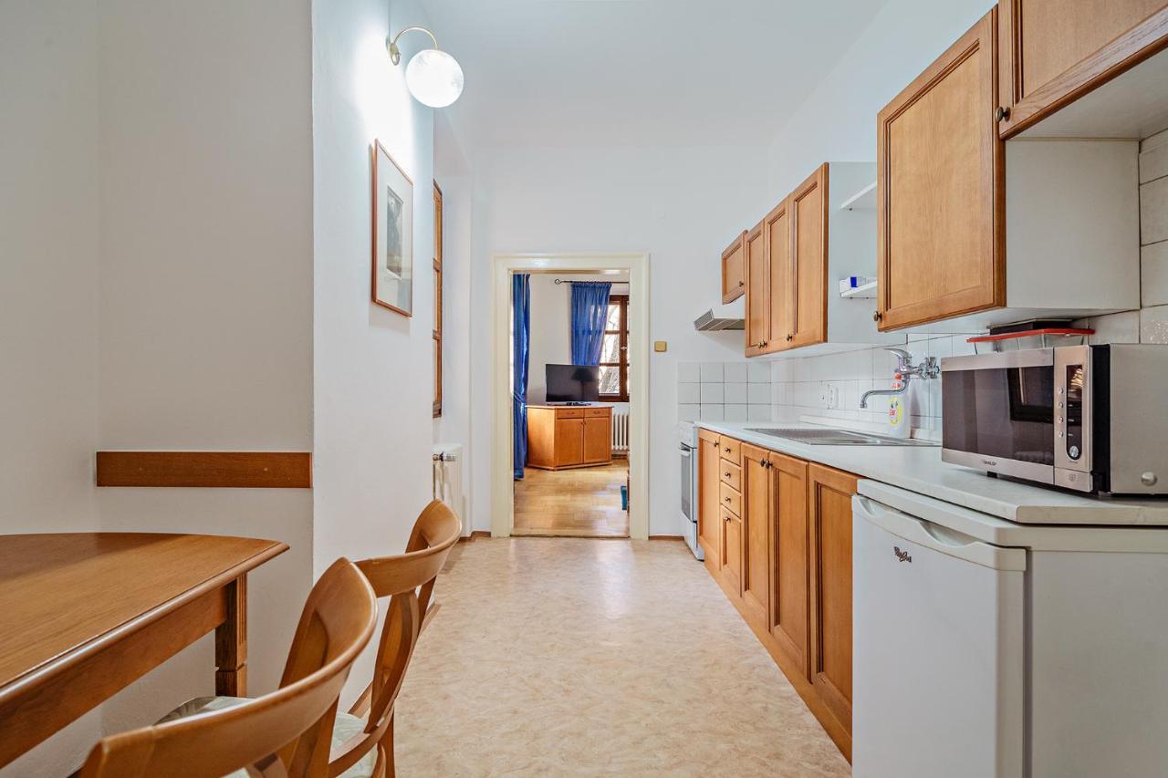 U Cerneho Medveda- At The Black Bear Apartment Praga Exterior foto