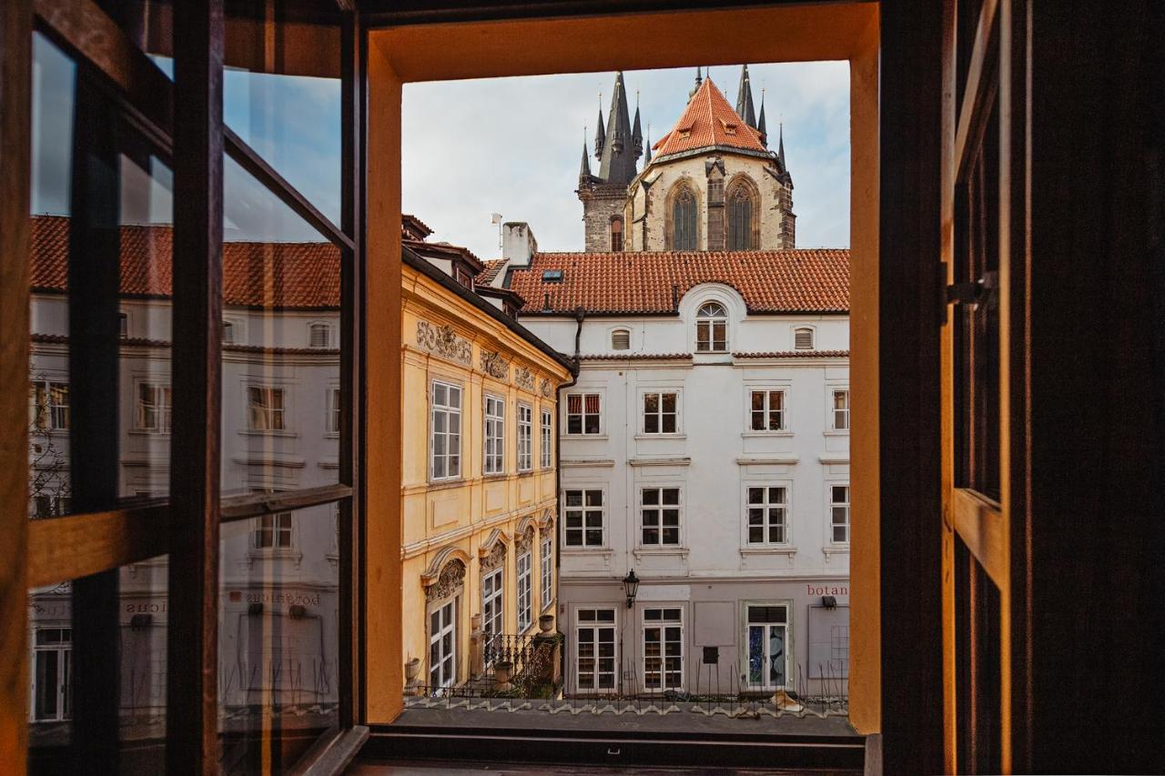 U Cerneho Medveda- At The Black Bear Apartment Praga Exterior foto