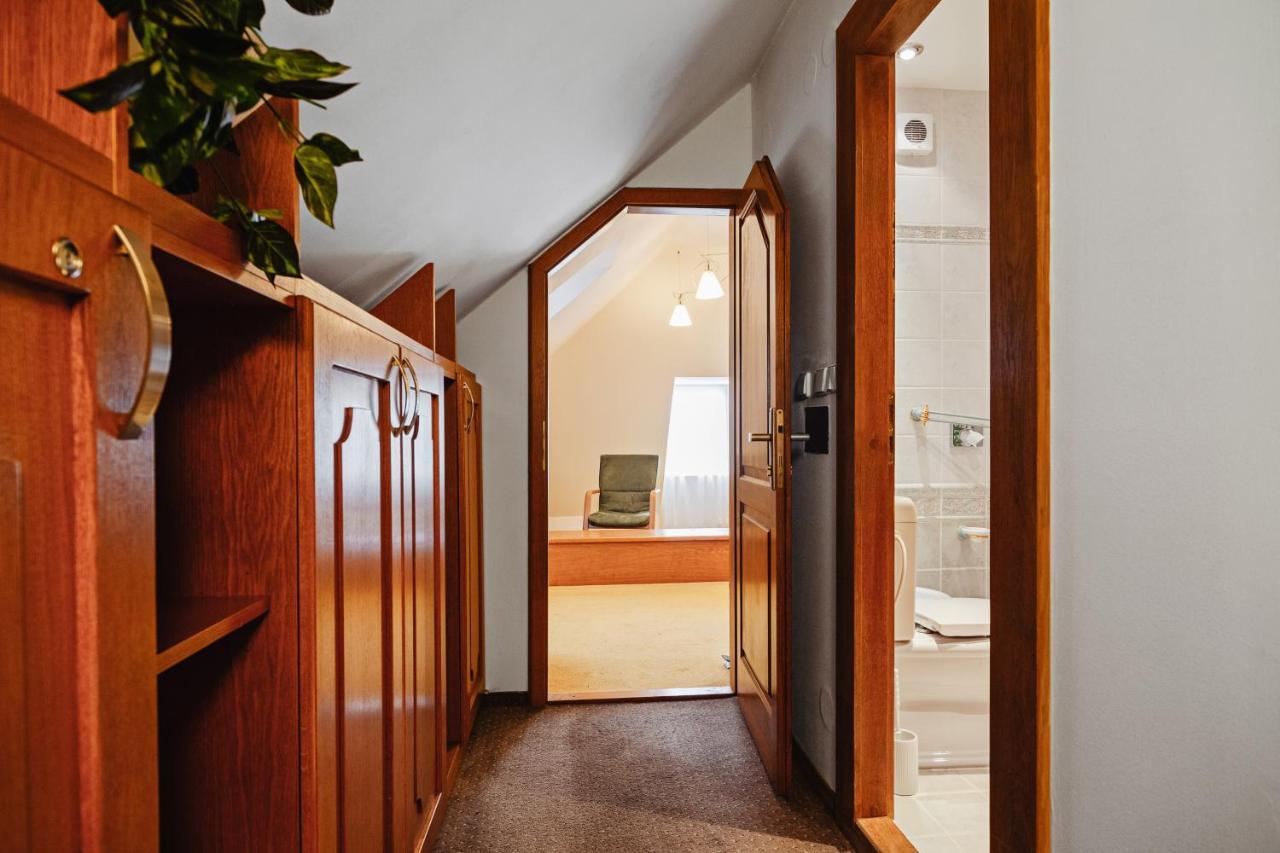 U Cerneho Medveda- At The Black Bear Apartment Praga Exterior foto