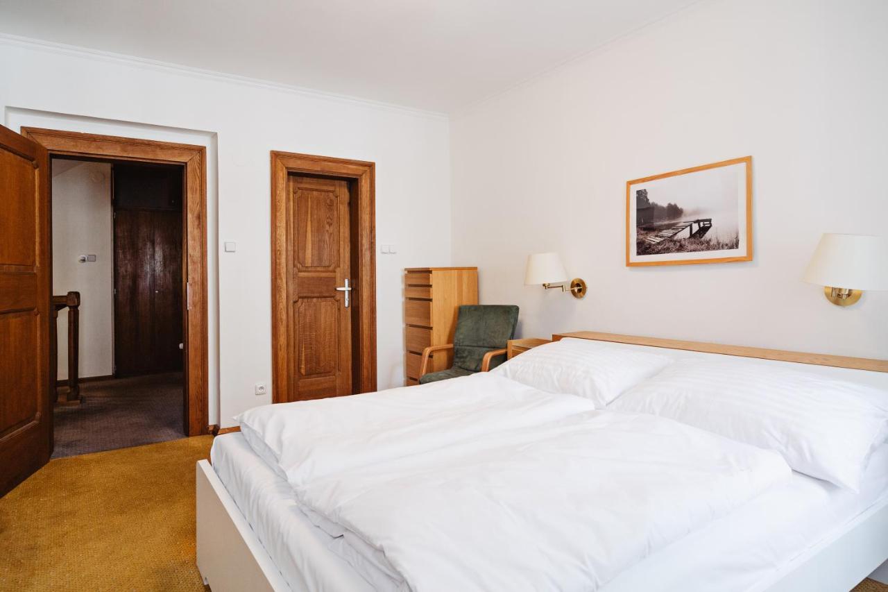 U Cerneho Medveda- At The Black Bear Apartment Praga Exterior foto