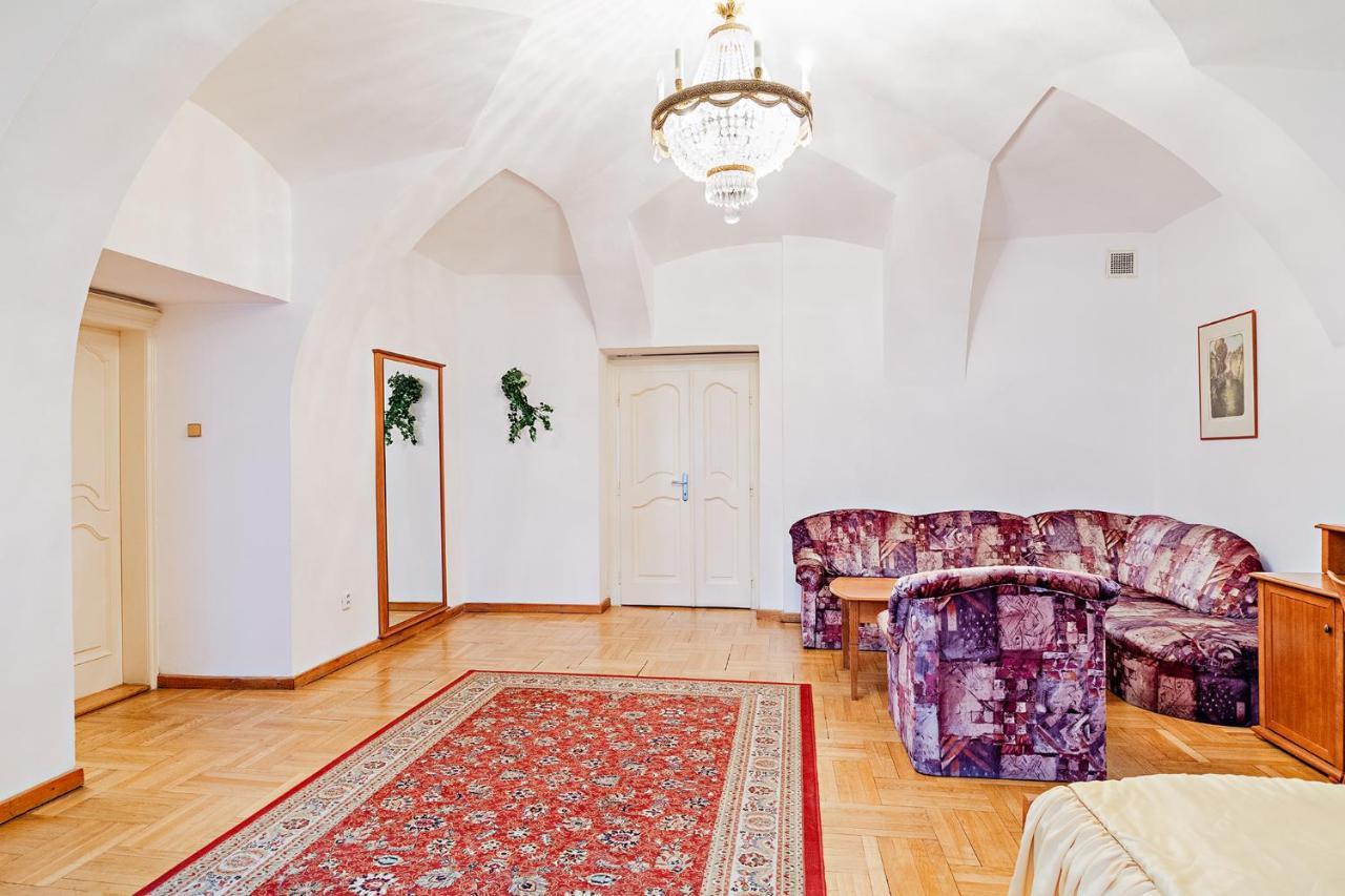 U Cerneho Medveda- At The Black Bear Apartment Praga Exterior foto